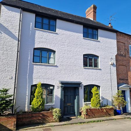 Ludlow - Linnet House - Well Presented Townhouse With Parking - Perfect Location For Exploring On Foot, Sleeps Up To 8 Guests - Hosted By Rentmyhouse Exterior photo
